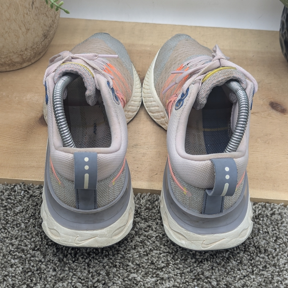 Nike React Infinity Run Women's Size 8.5 Running Shoes - Picture 6 of 8
